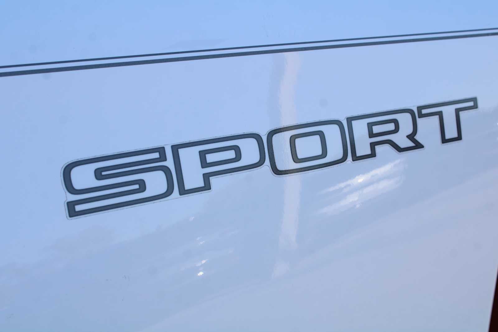 2022 RAM 1500 Laramie Crew Cab 4x4 5'7' Box