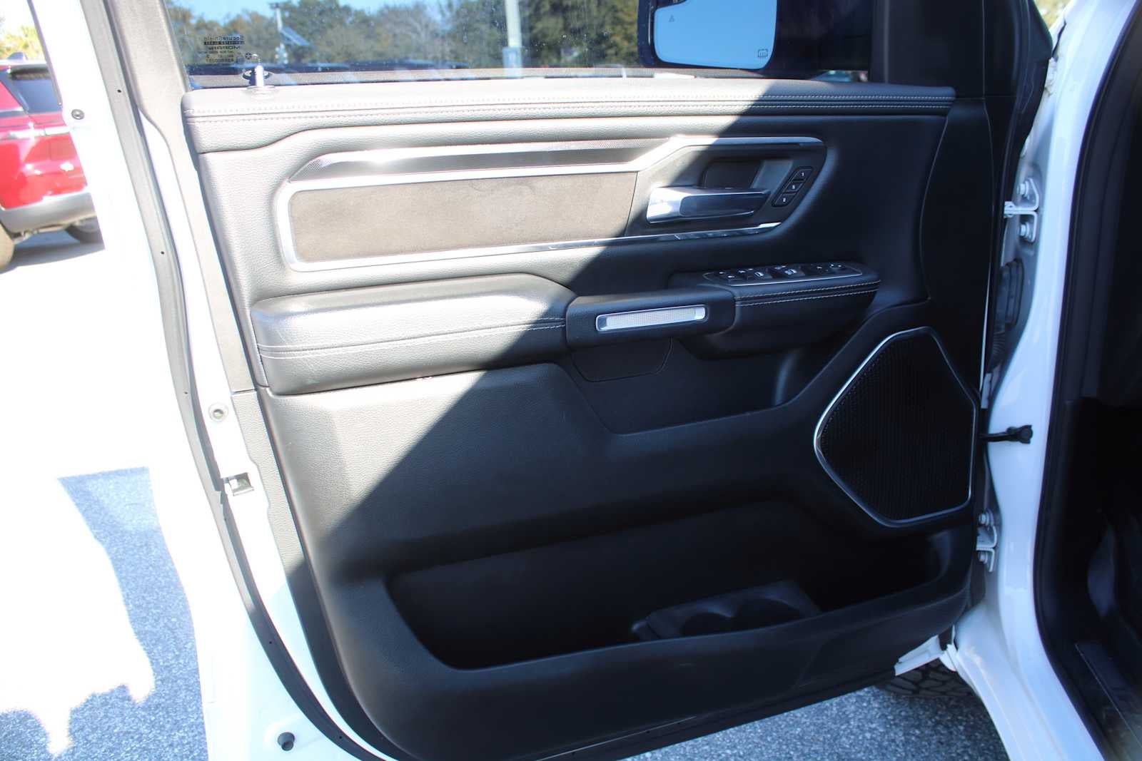 2022 RAM 1500 Laramie Crew Cab 4x4 5'7' Box