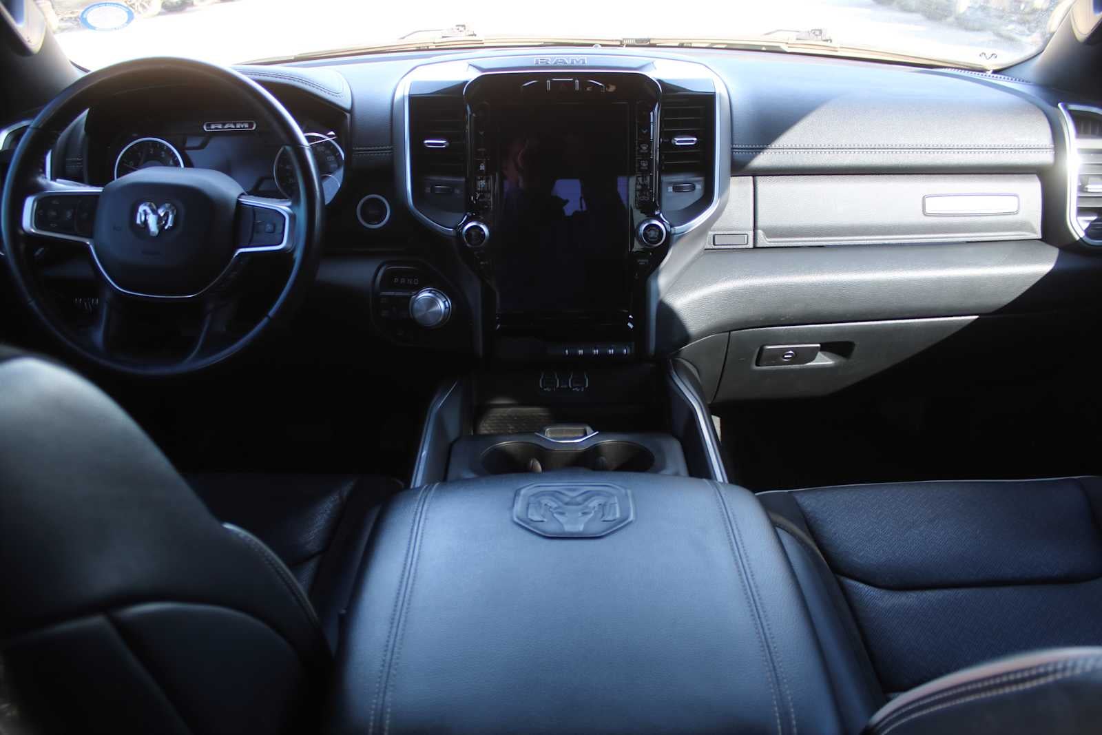 2022 RAM 1500 Laramie Crew Cab 4x4 5'7' Box