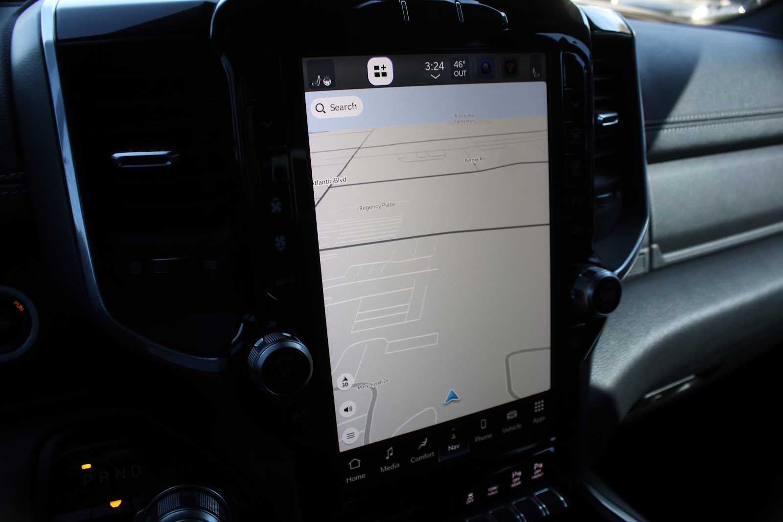 2022 RAM 1500 Laramie Crew Cab 4x4 5'7' Box