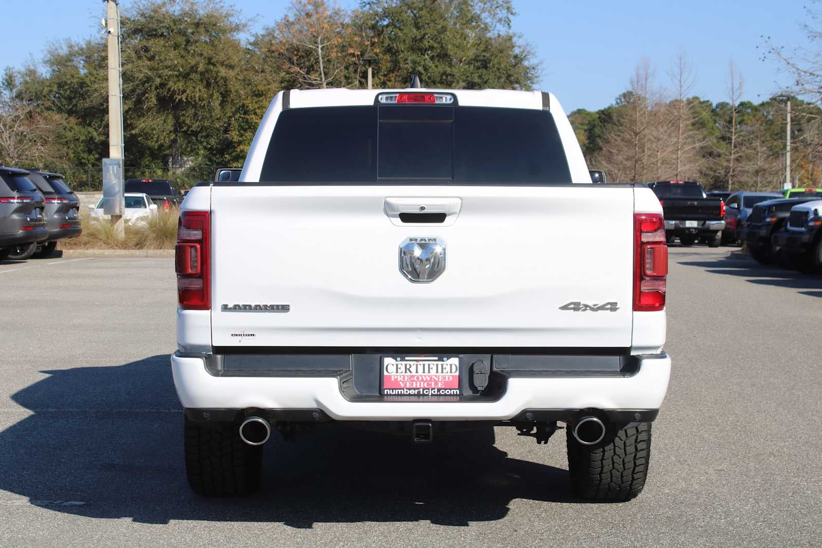 2022 RAM 1500 Laramie Crew Cab 4x4 5'7' Box