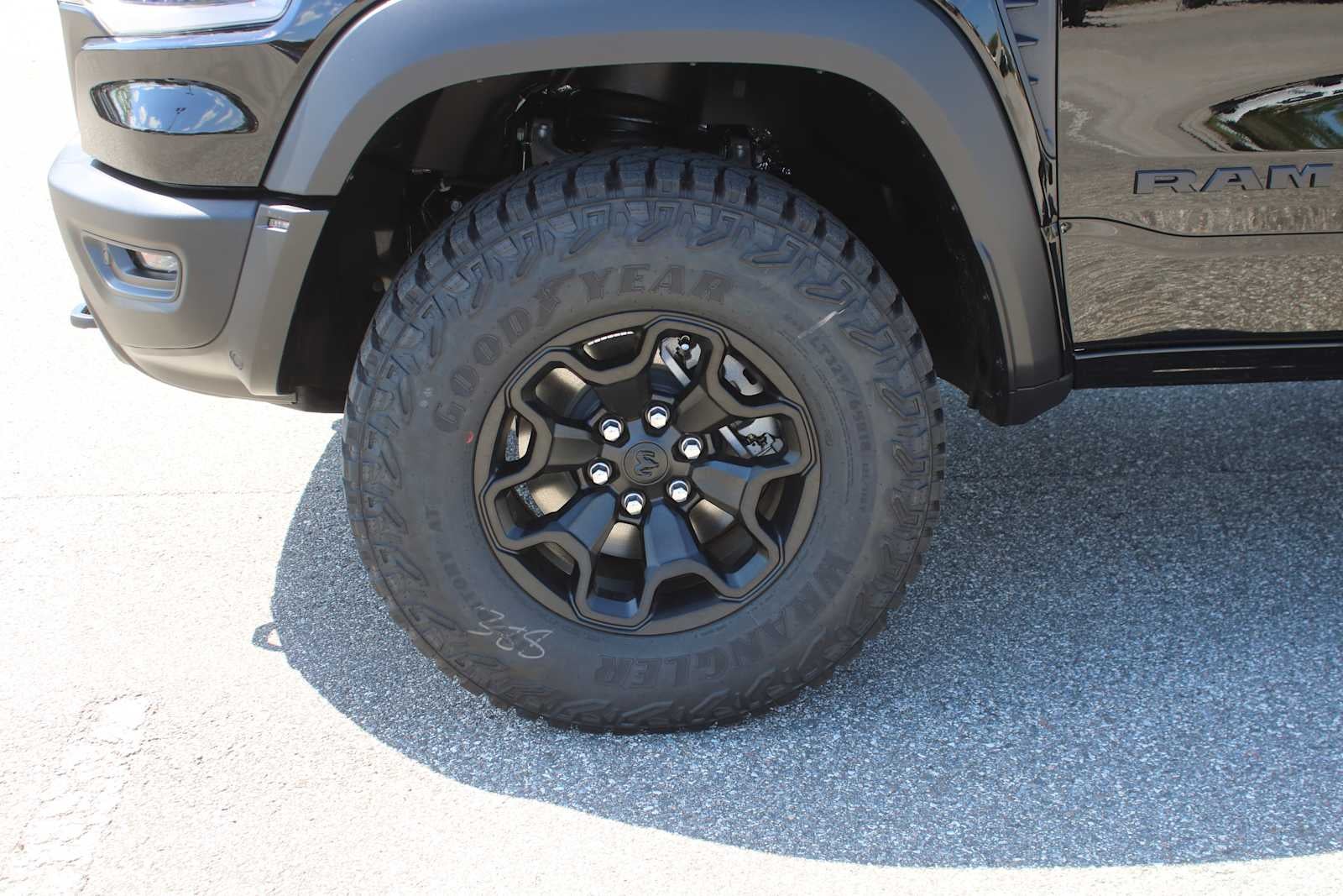 2026 RAM Ram 1500 RAM 1500 RHO CREW CAB 4X4 5'7' BOX