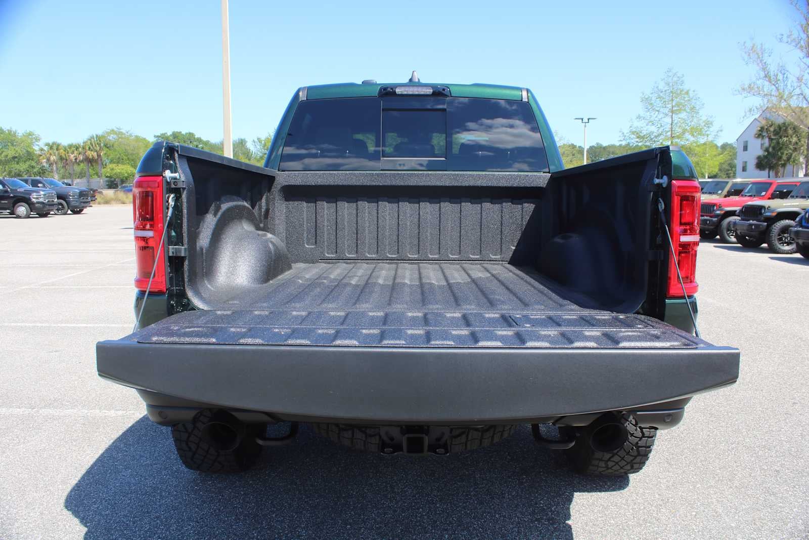 2026 RAM Ram 1500 RAM 1500 RHO CREW CAB 4X4 5'7' BOX