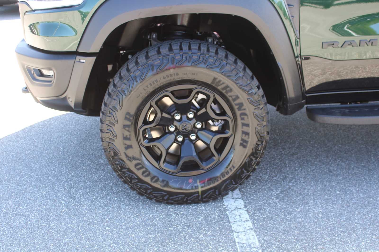 2026 RAM Ram 1500 RAM 1500 RHO CREW CAB 4X4 5'7' BOX