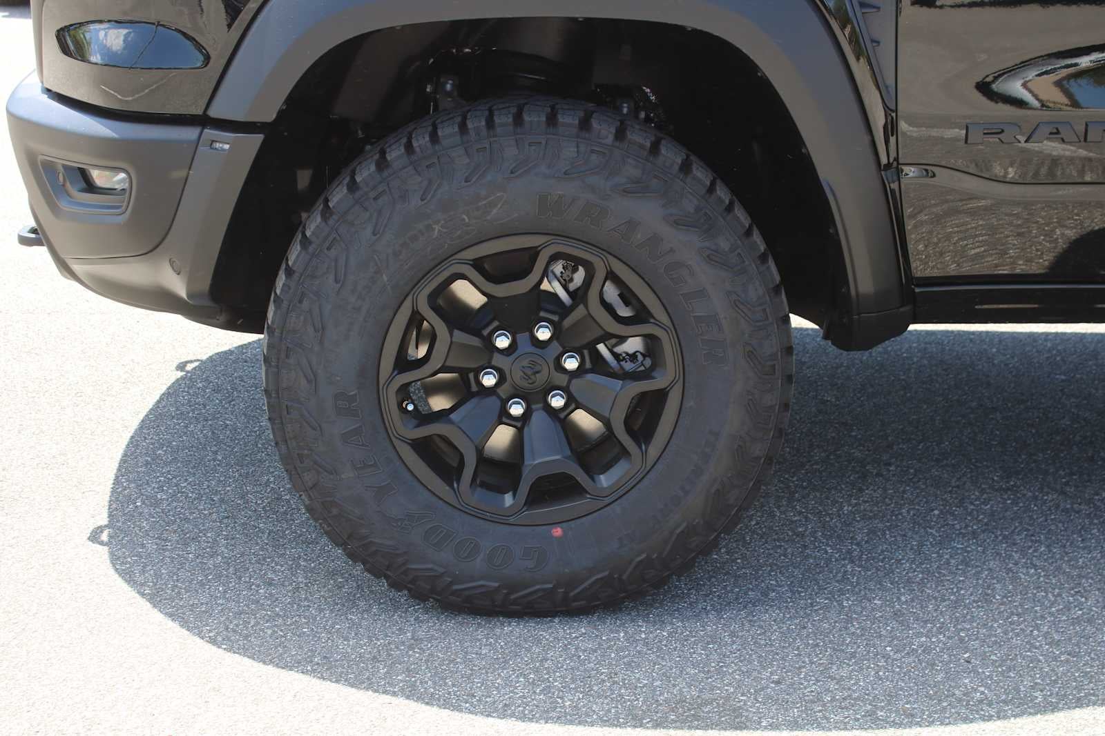 2026 RAM Ram 1500 RAM 1500 RHO CREW CAB 4X4 5'7' BOX