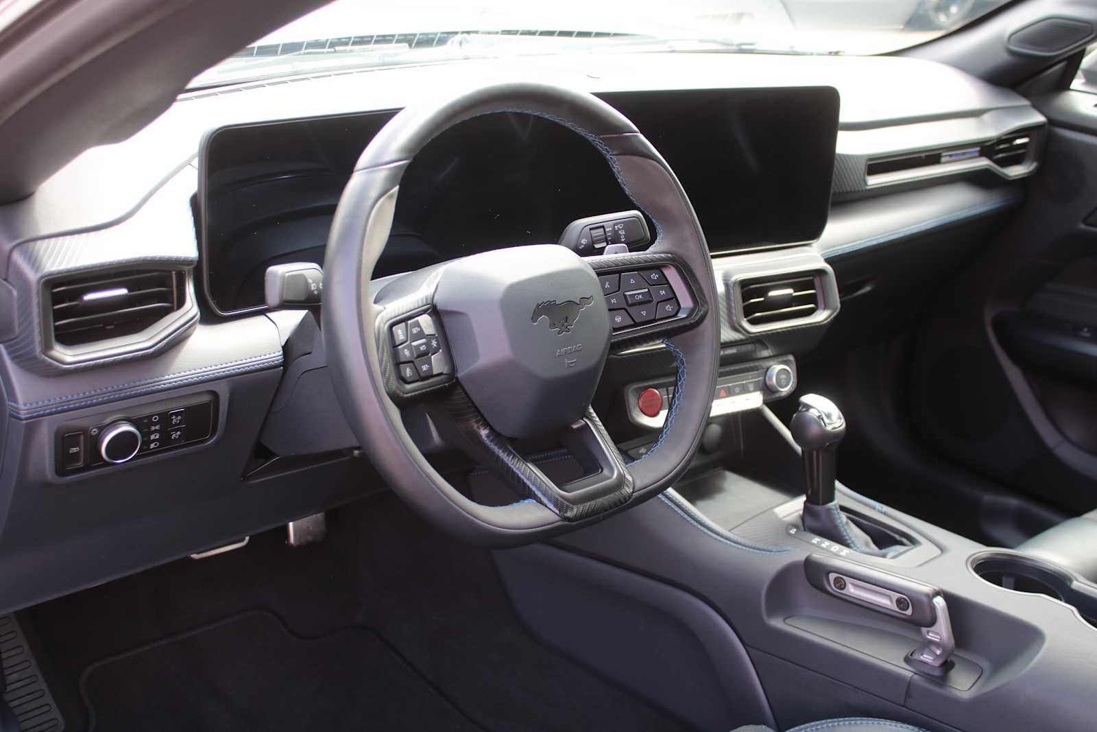 2025 Ford Mustang Dark Horse