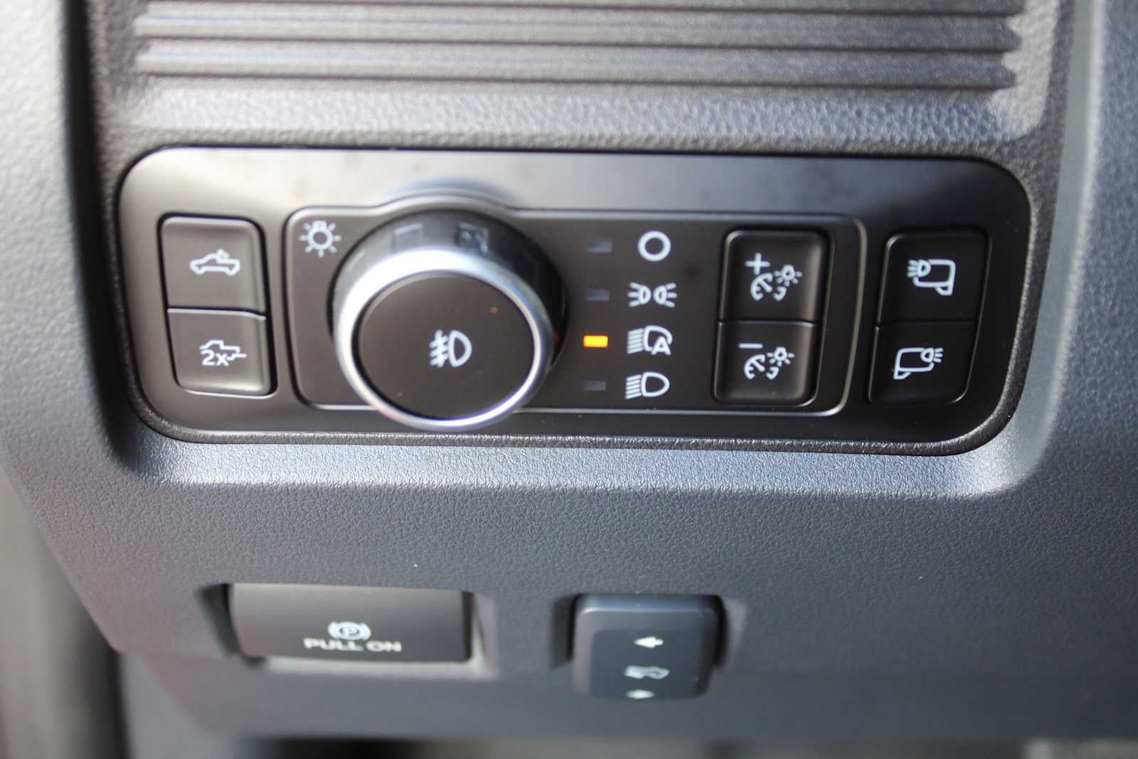 2026 Ford Super Duty F-450 Pickup LARIAT