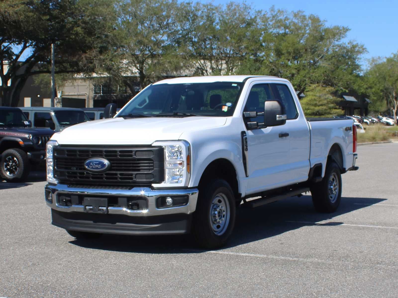 2024 Ford Super Duty F-350 SRW XL