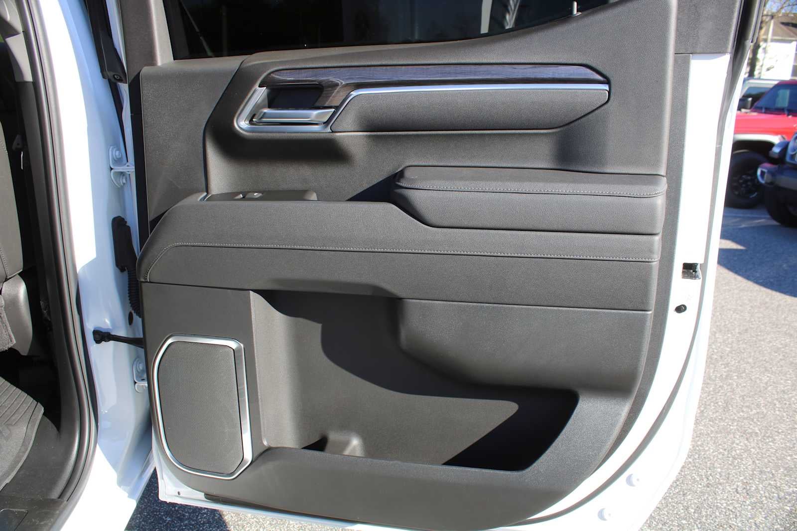 2025 Chevrolet Silverado 1500 4WD Crew Cab Short Bed LTZ