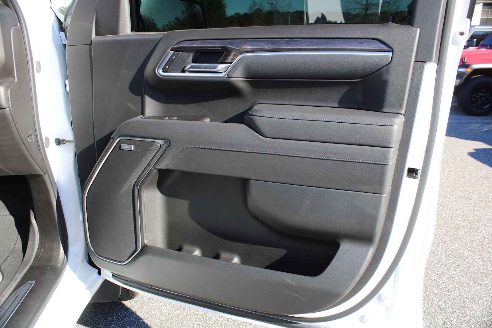 2025 Chevrolet Silverado 1500 4WD Crew Cab Short Bed LTZ