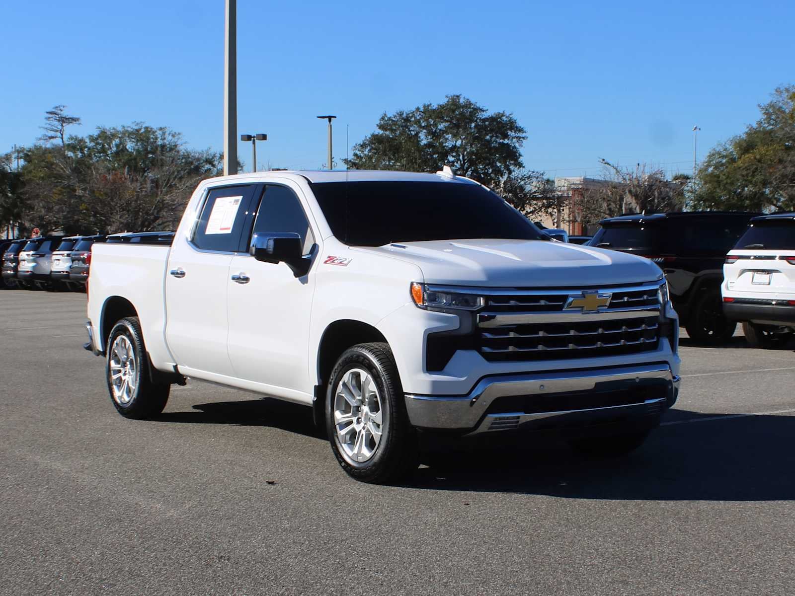 2025 Chevrolet Silverado 1500 4WD Crew Cab Short Bed LTZ