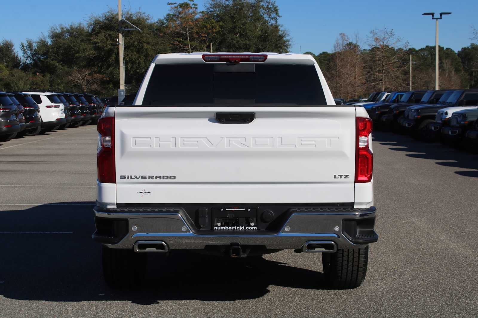 2025 Chevrolet Silverado 1500 4WD Crew Cab Short Bed LTZ