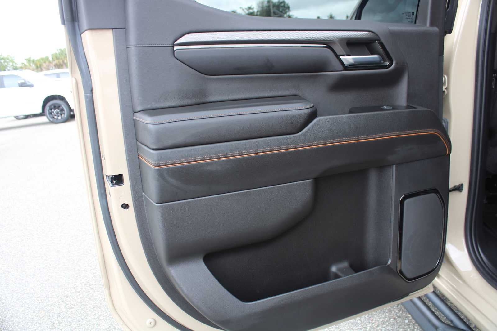 2022 GMC Sierra 1500 4WD Crew Cab Short Box AT4