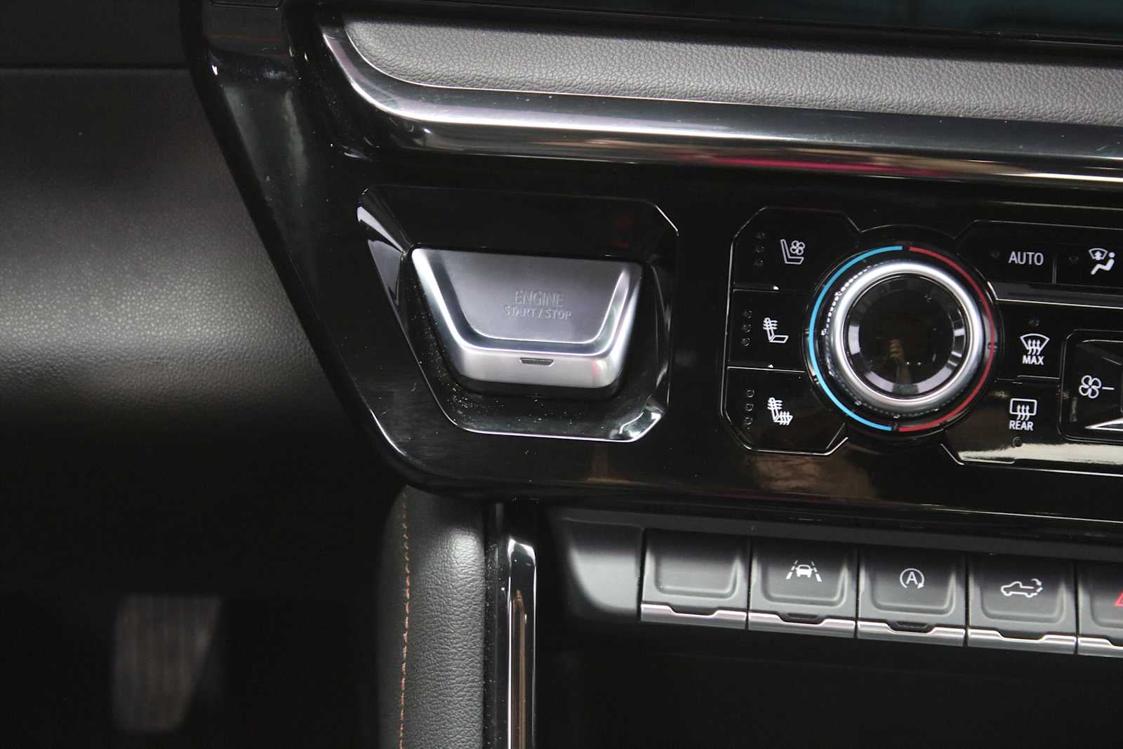 2022 GMC Sierra 1500 4WD Crew Cab Short Box AT4