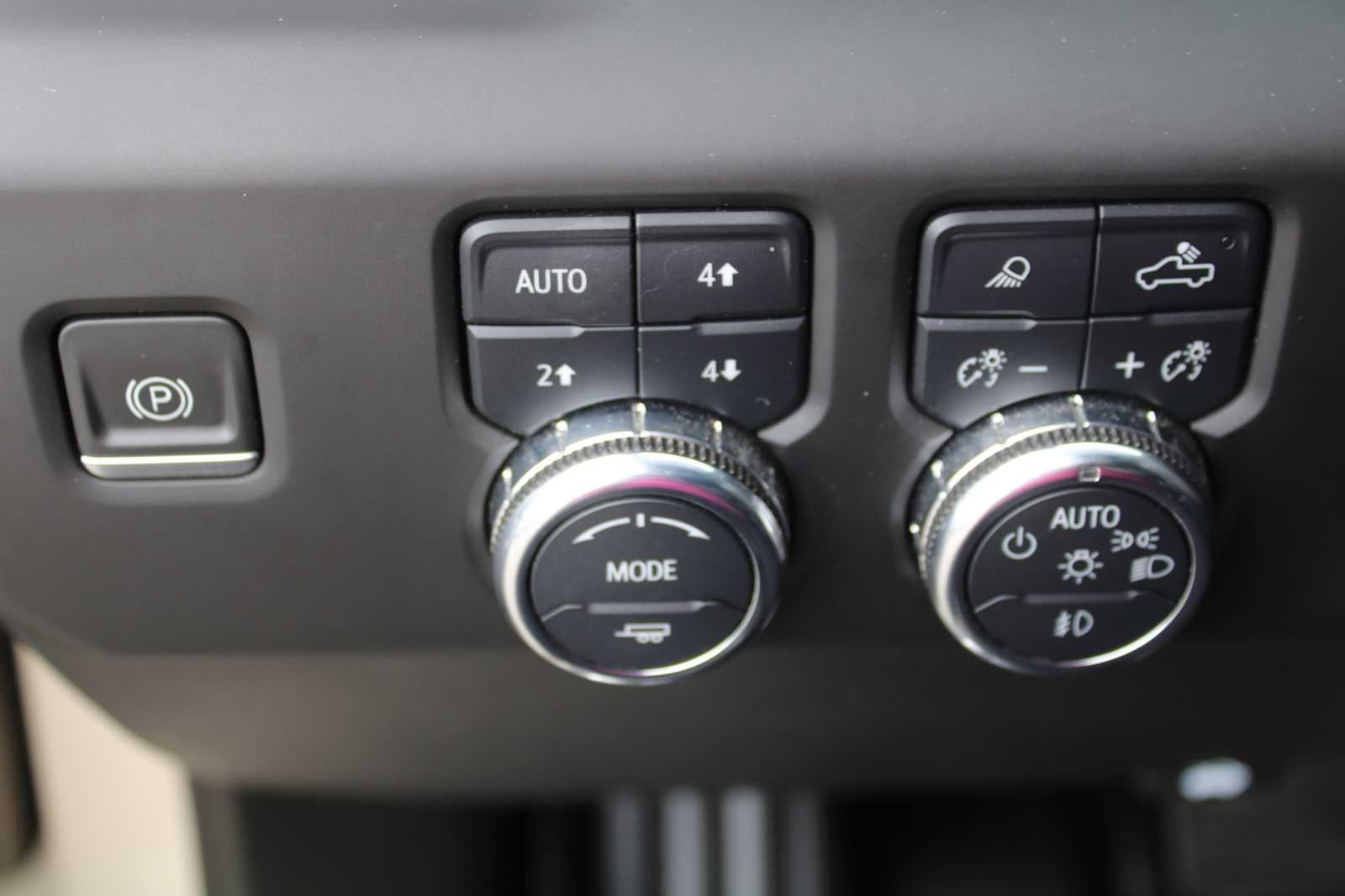 2022 GMC Sierra 1500 4WD Crew Cab Short Box AT4