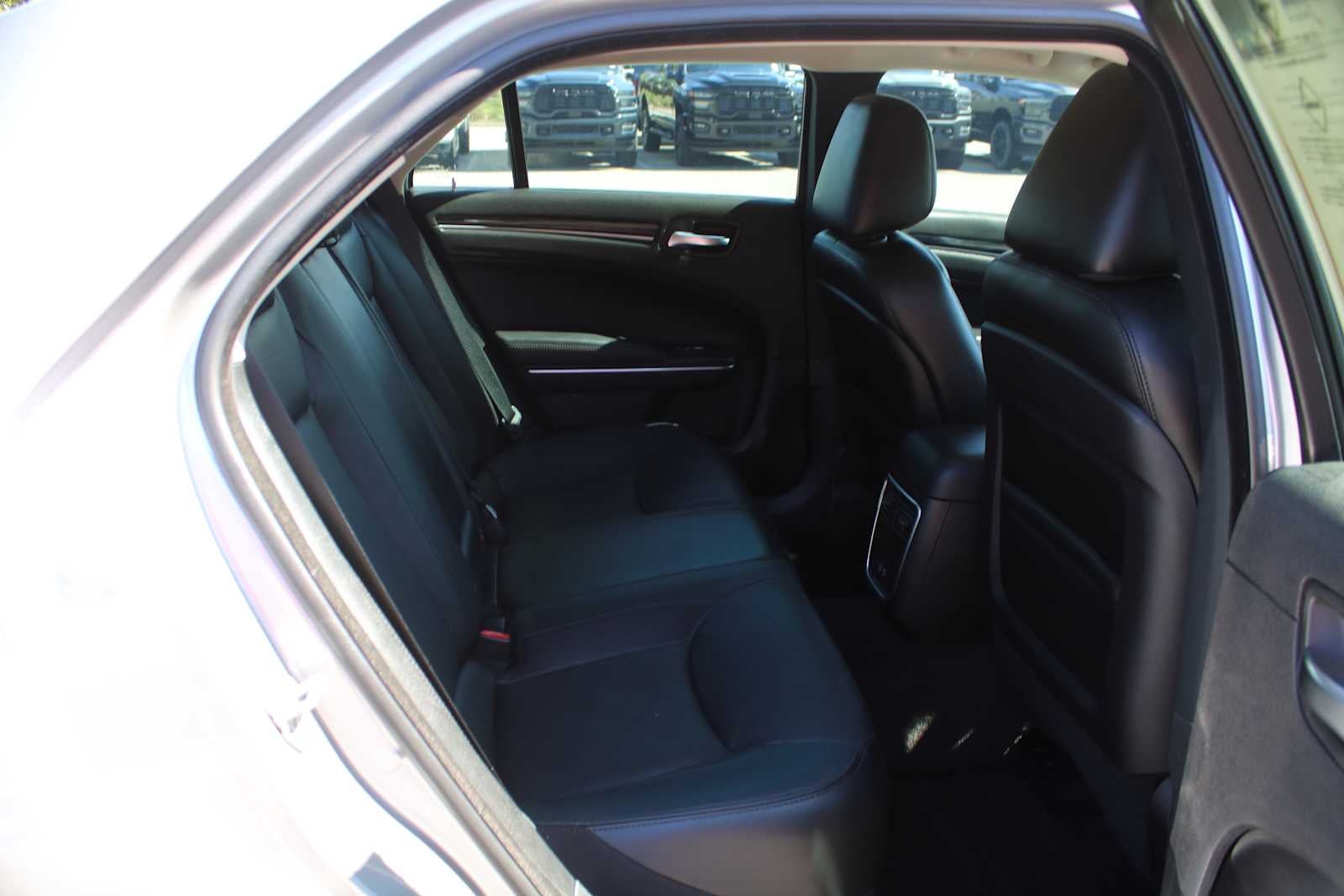 2018 Chrysler 300 Touring L