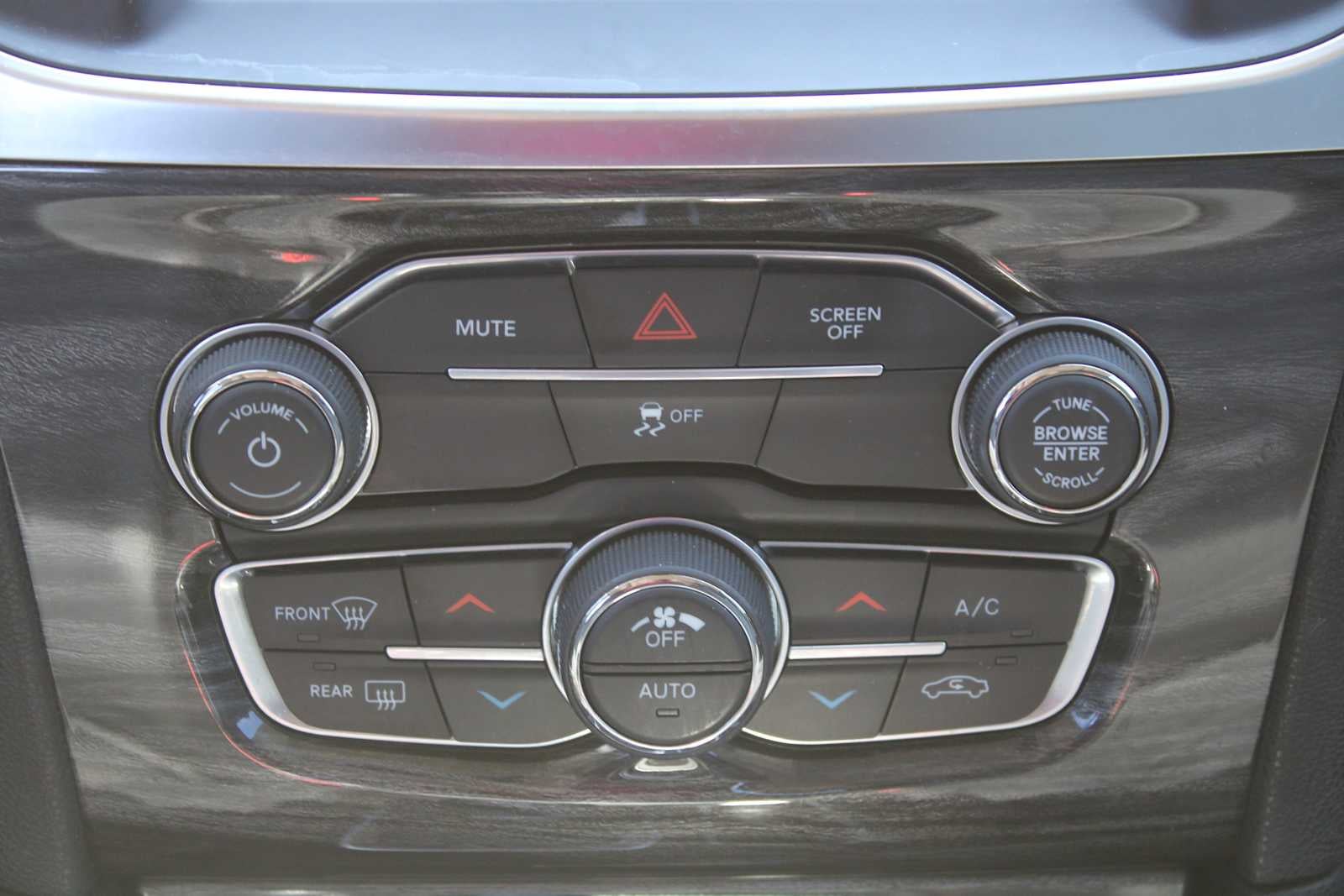 2018 Chrysler 300 Touring L