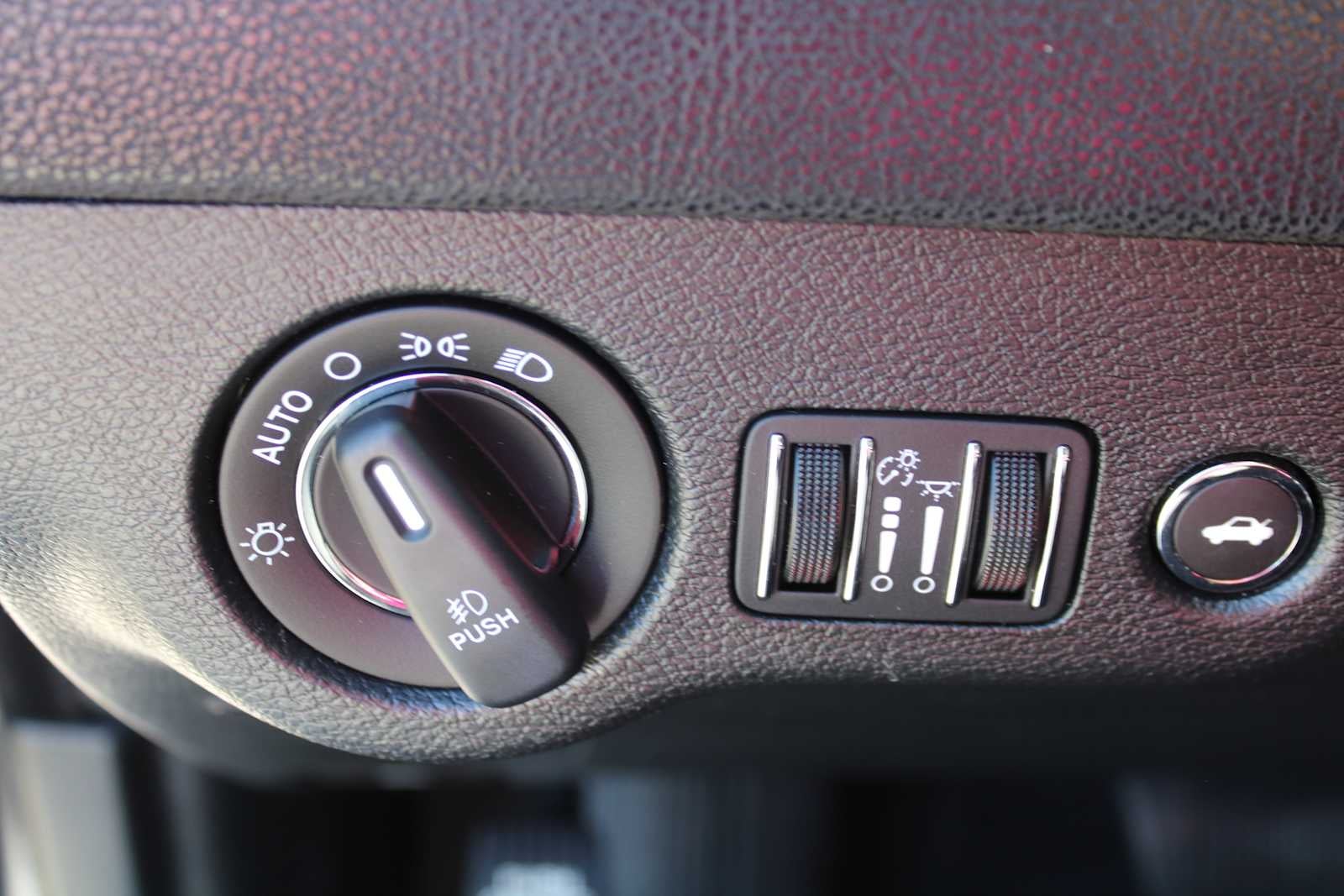2018 Chrysler 300 Touring L