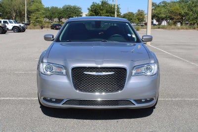 2018 Chrysler 300 Touring L