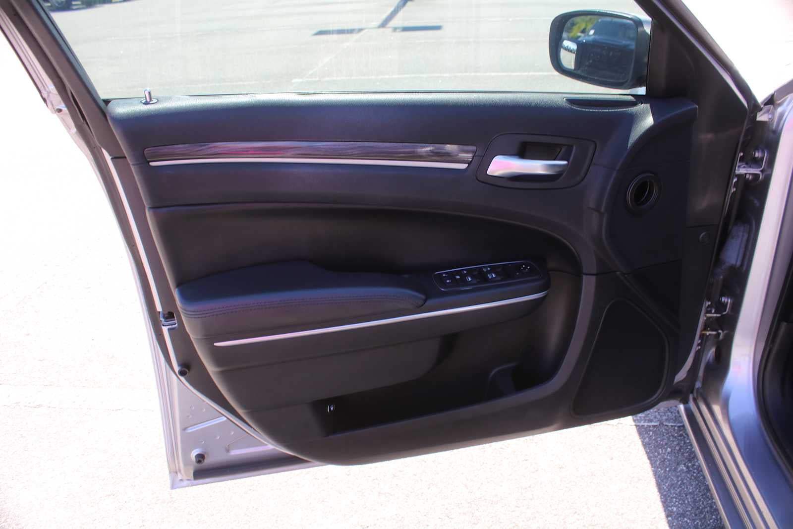 2018 Chrysler 300 Touring L