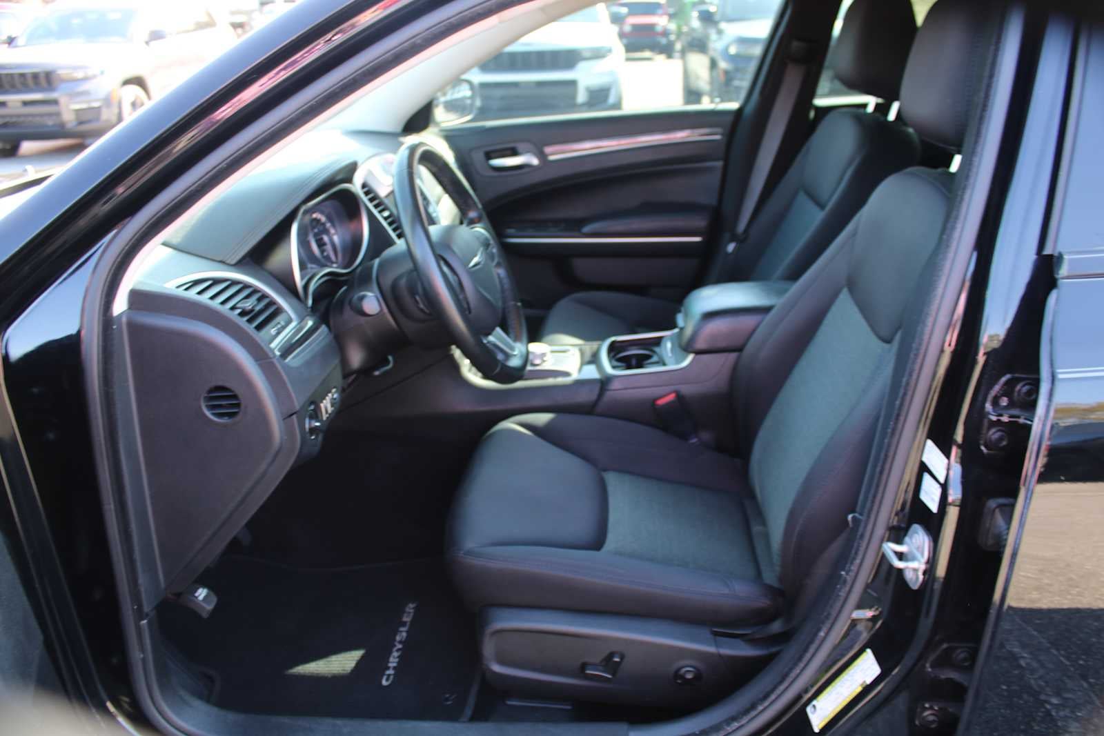 2021 Chrysler 300 Touring