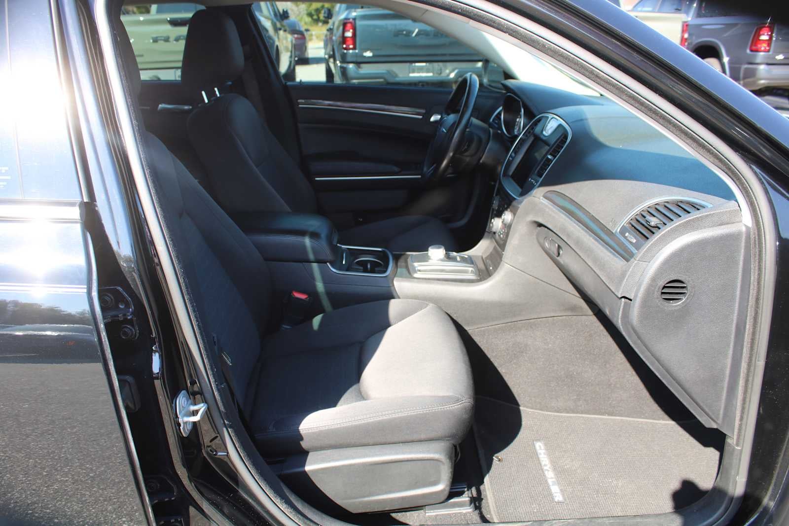 2021 Chrysler 300 Touring