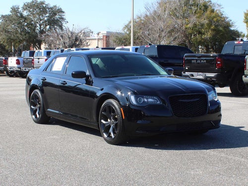 2021 Chrysler 300 Touring