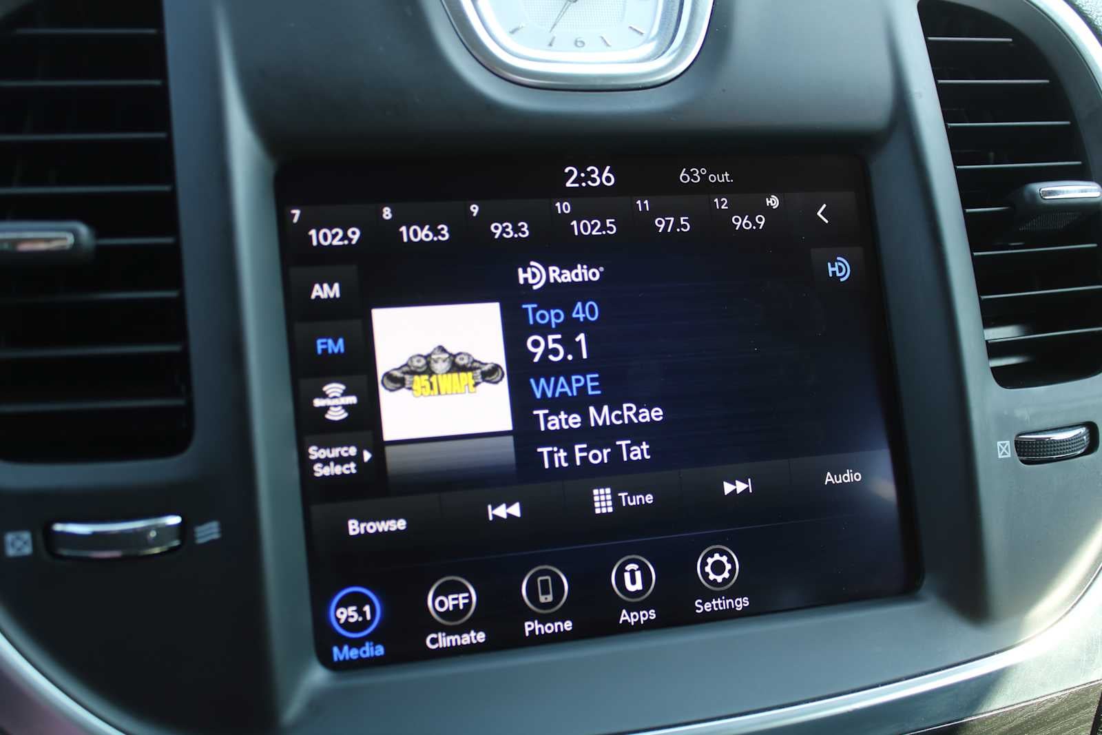 2021 Chrysler 300 Touring