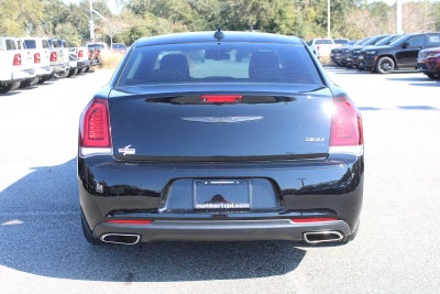 2021 Chrysler 300 Touring