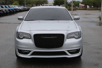 2023 Chrysler 300 Touring L