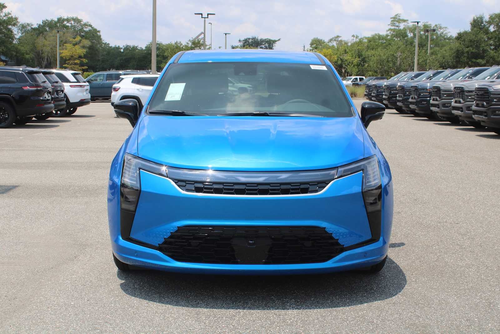 2027 Chrysler Pacifica Select