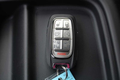 2027 Chrysler Pacifica LX