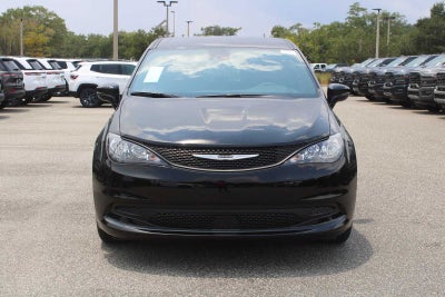2027 Chrysler Pacifica LX