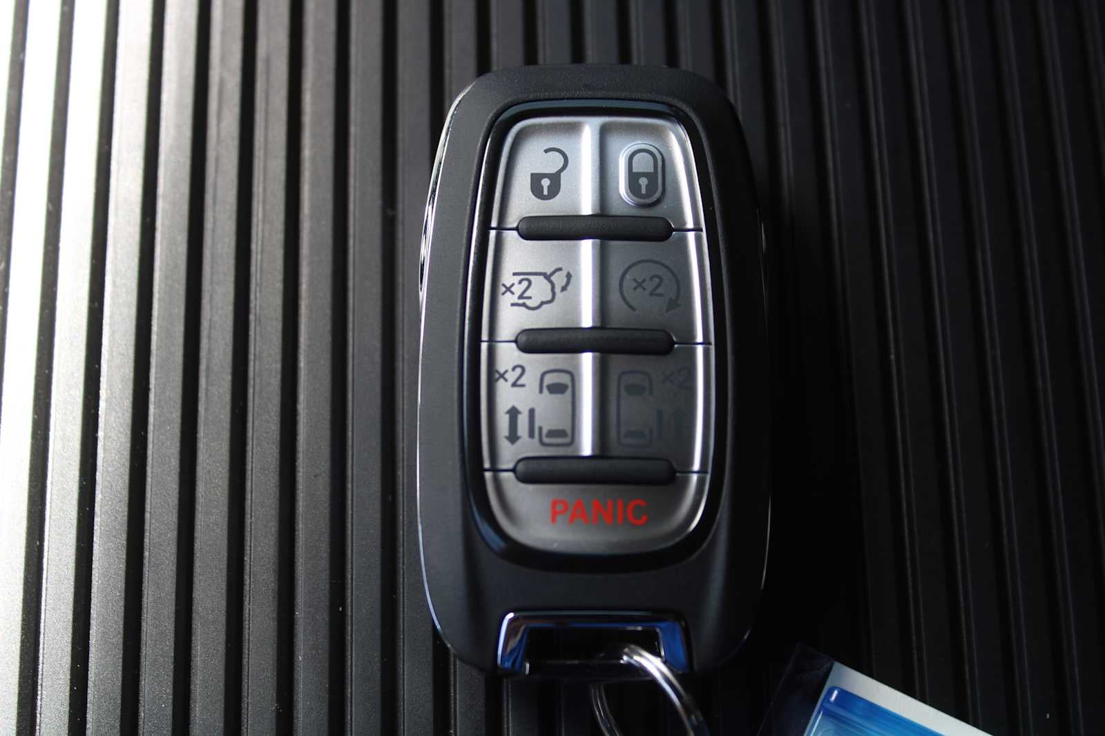 2027 Chrysler Pacifica Limited
