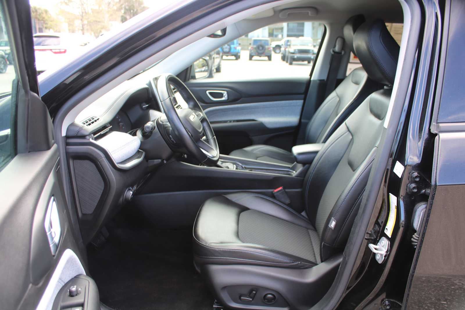 2022 Jeep Compass Latitude FWD