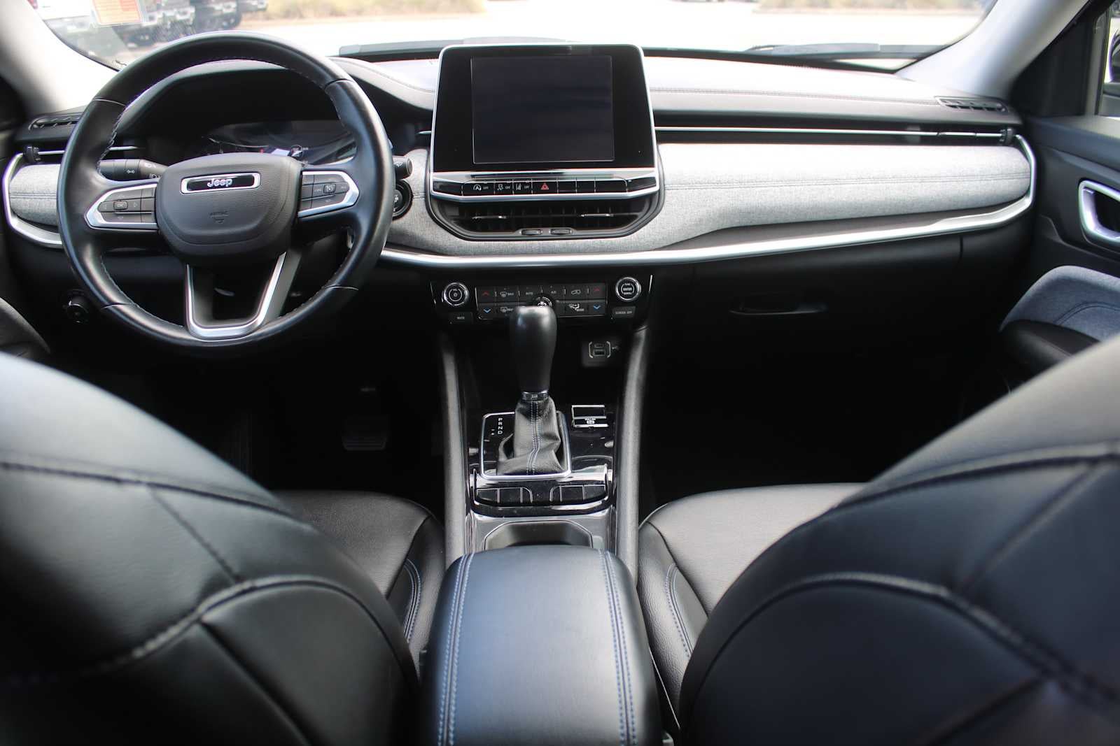 2022 Jeep Compass Latitude FWD