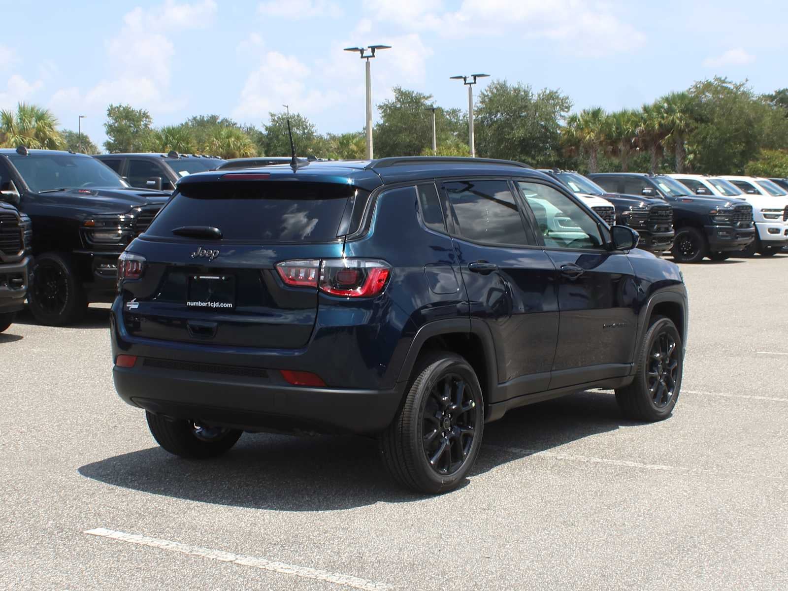 2026 Jeep Compass Latitude Altitude