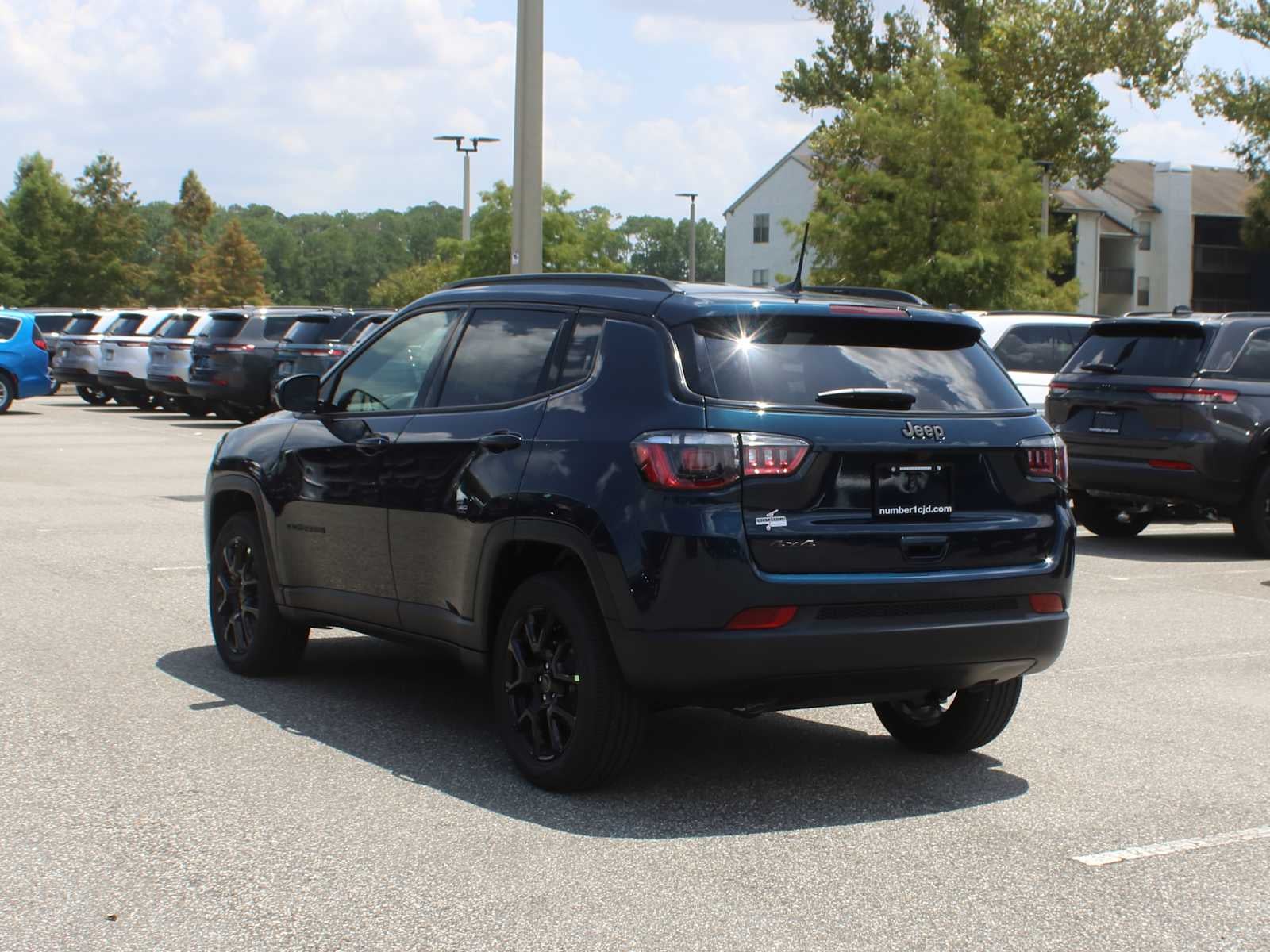 2026 Jeep Compass Latitude Altitude