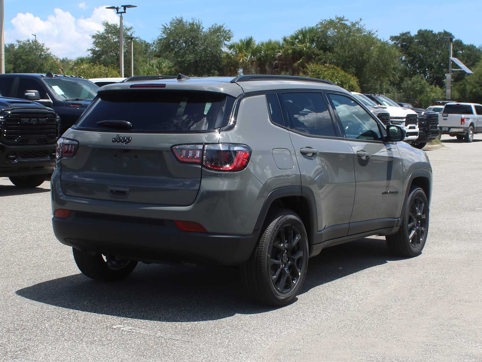 2026 Jeep Compass Latitude Altitude