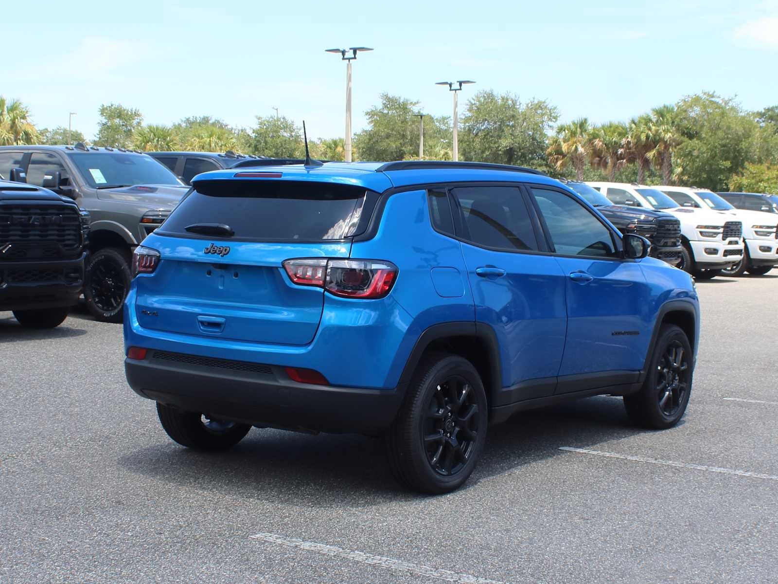 2026 Jeep Compass Latitude Altitude
