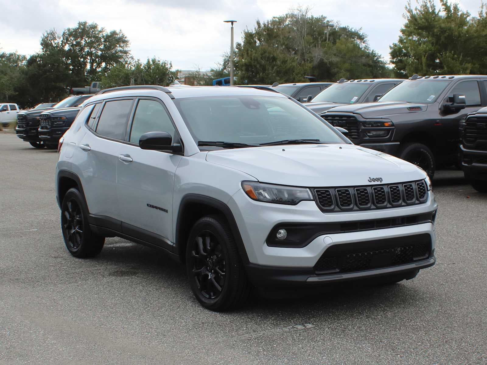 2026 Jeep Compass Latitude Altitude