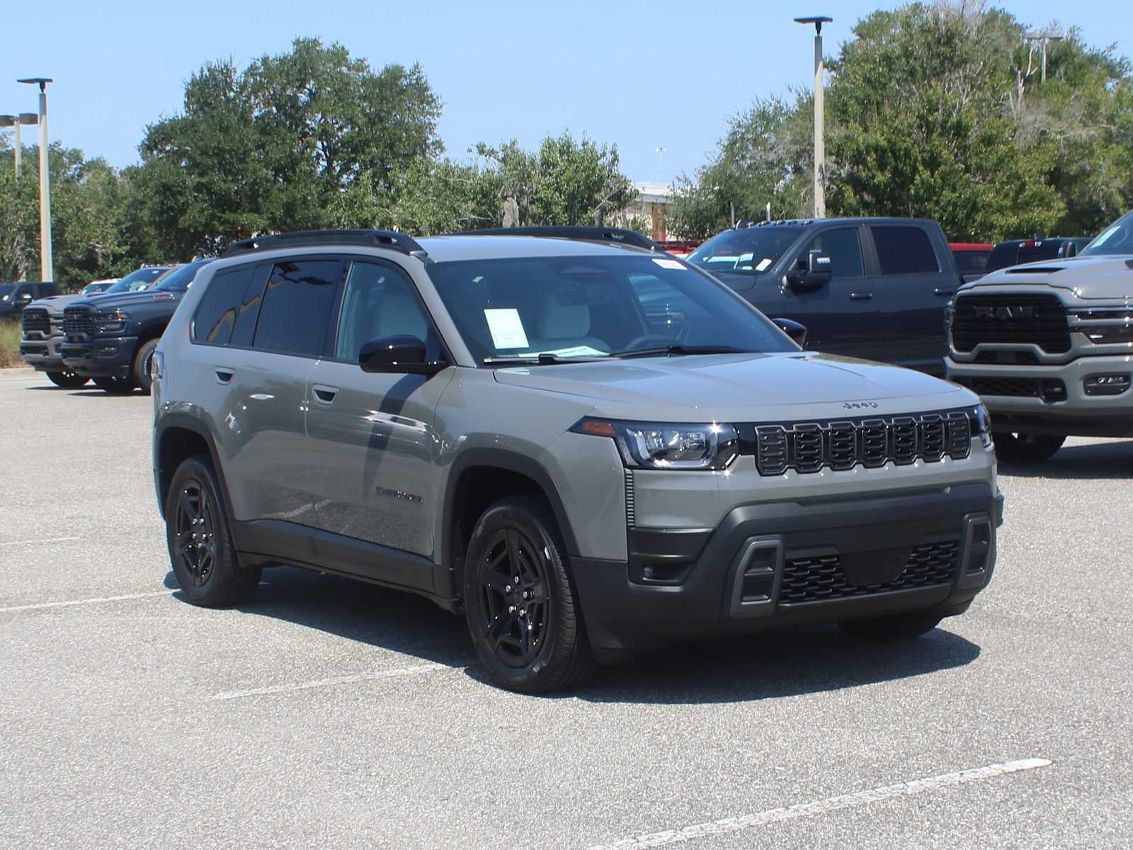 2026 Jeep Cherokee Laredo