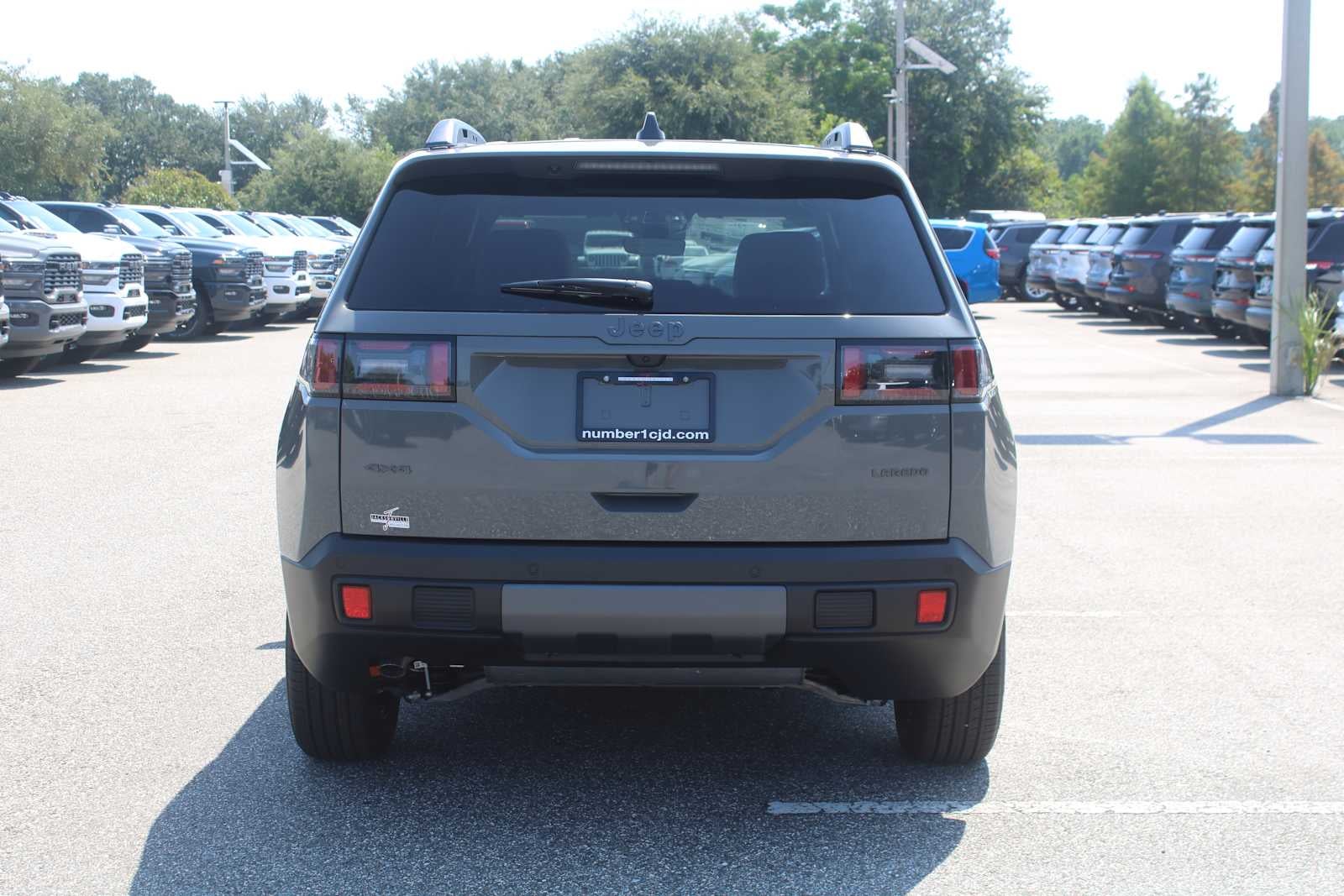 2026 Jeep Cherokee Laredo