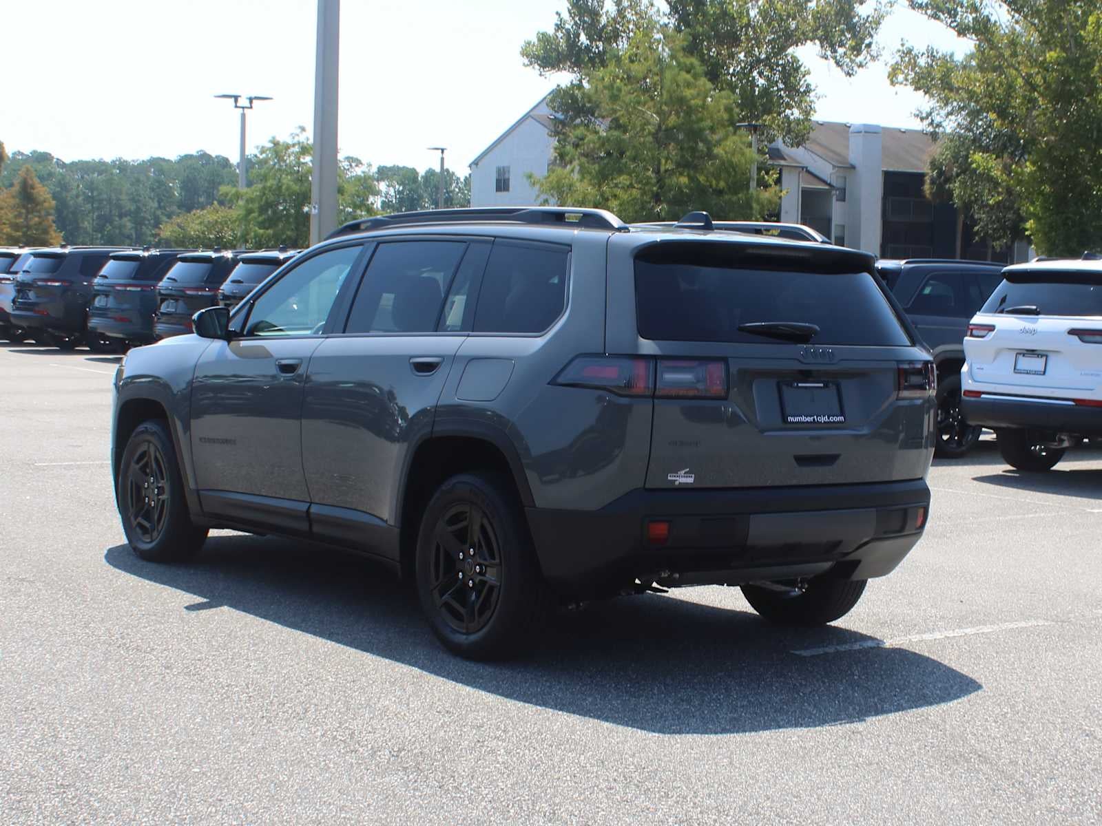 2026 Jeep Cherokee Laredo