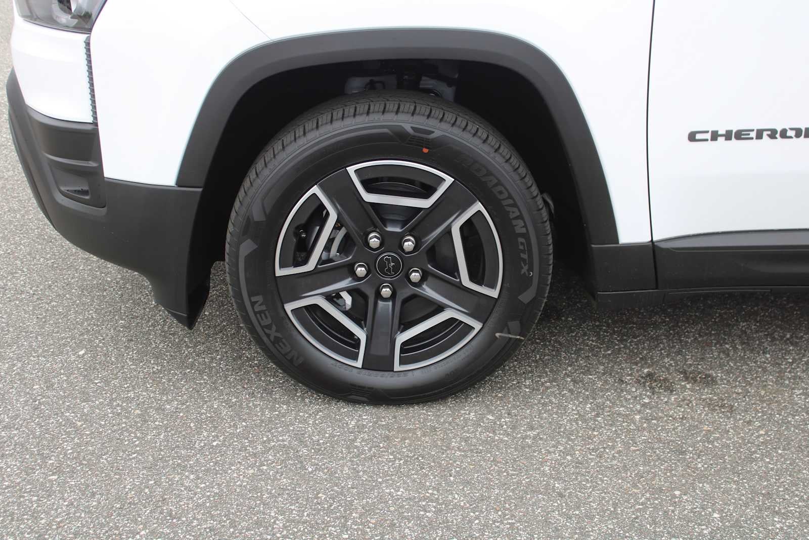 2026 Jeep Cherokee CHEROKEE LAREDO 4X4