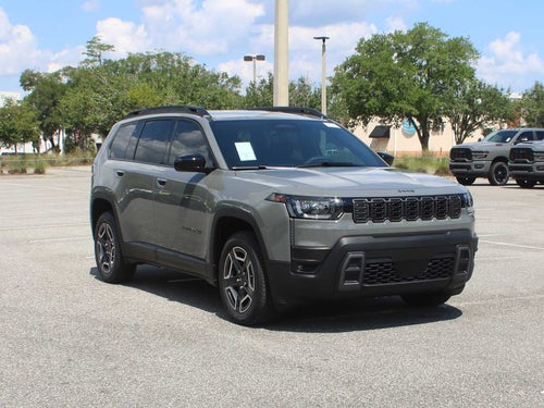 2026 Jeep Cherokee Laredo