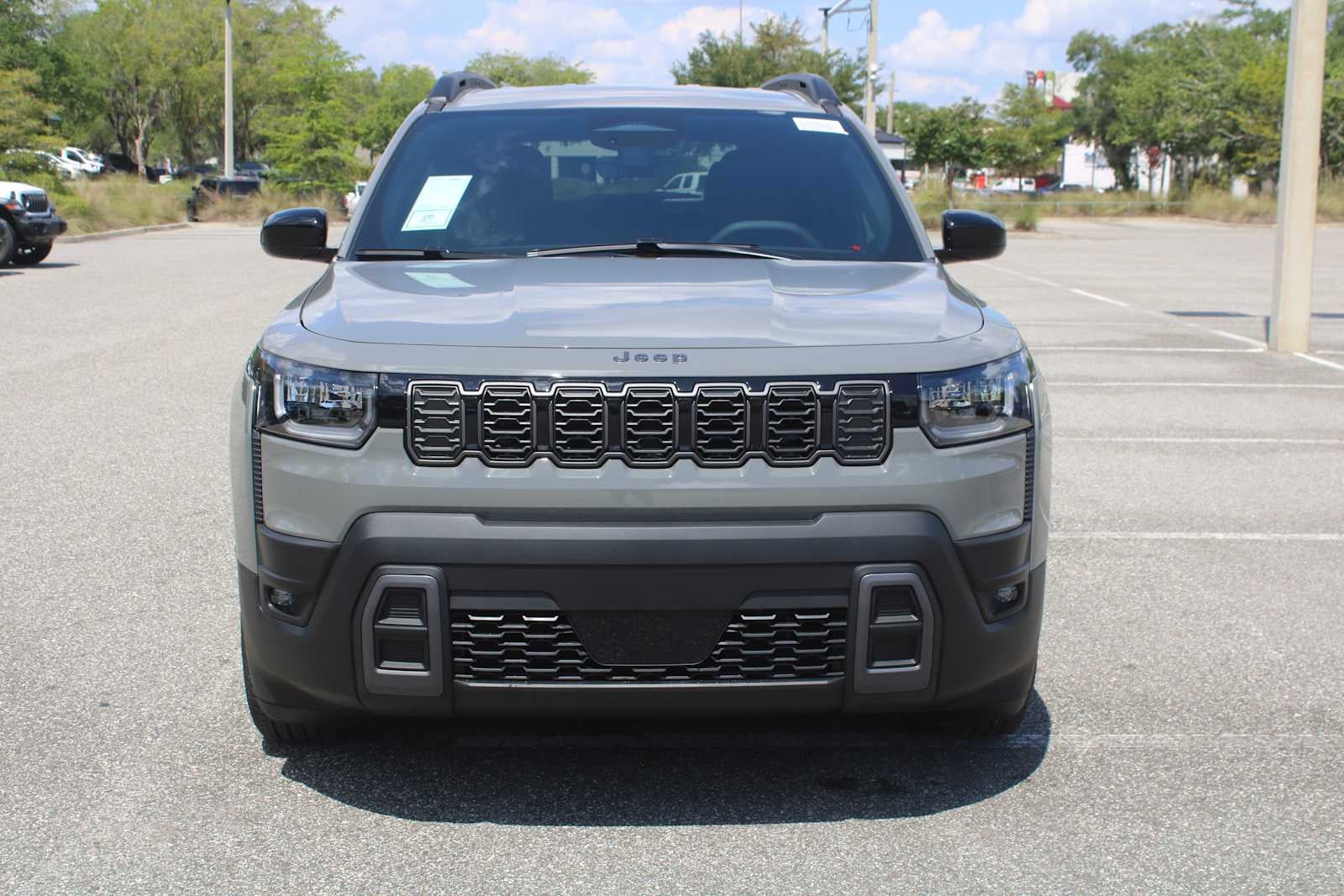 2026 Jeep Cherokee Laredo