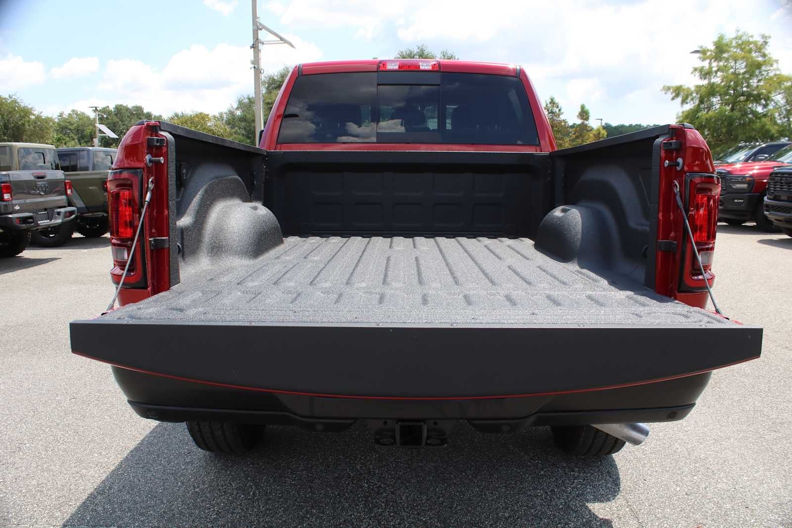 2026 RAM Ram 3500 RAM 3500 TRADESMAN CREW CAB 4X4 6'4' BOX