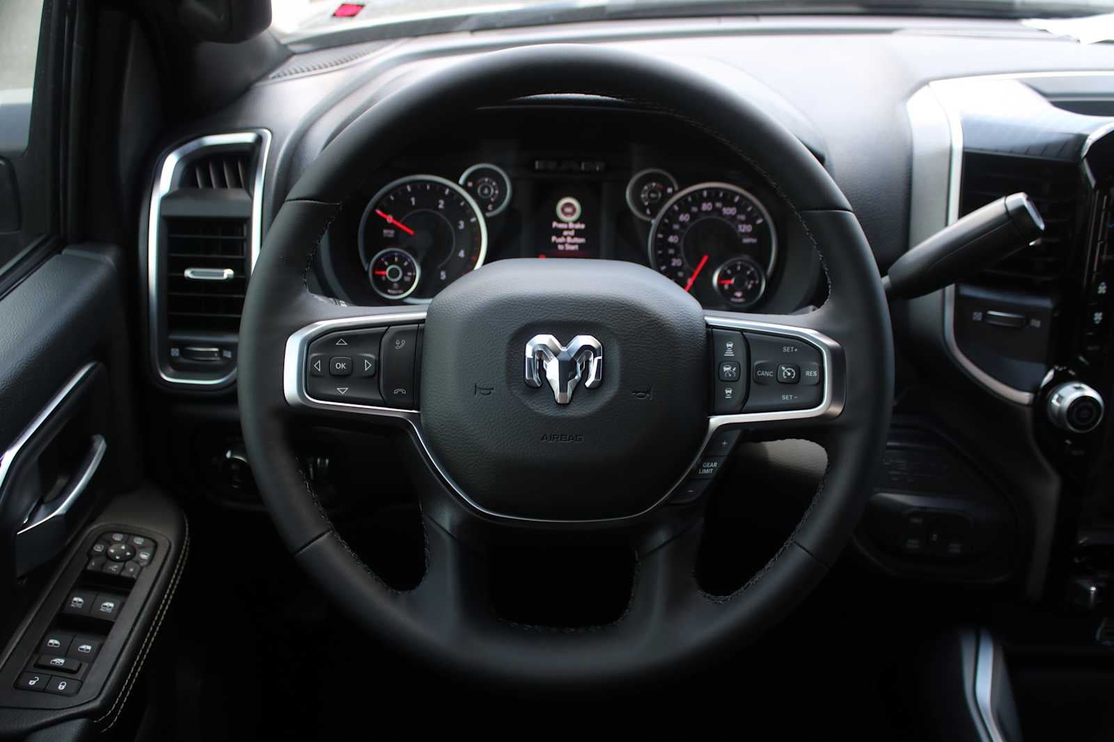 2025 RAM Ram 2500 RAM 2500 BIG HORN CREW CAB 4X4 6'4' BOX