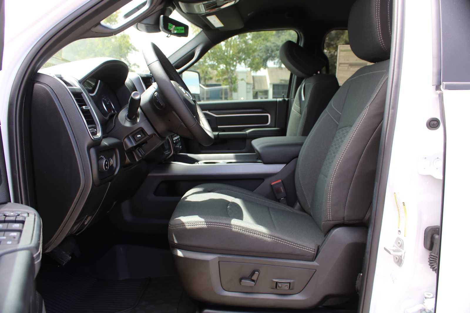 2025 RAM Ram 2500 RAM 2500 BIG HORN CREW CAB 4X4 6'4' BOX